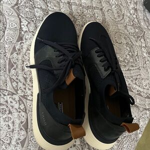 Izod Men's Black Knit Sneakers with Cream Soles and Brown Pull Tabs